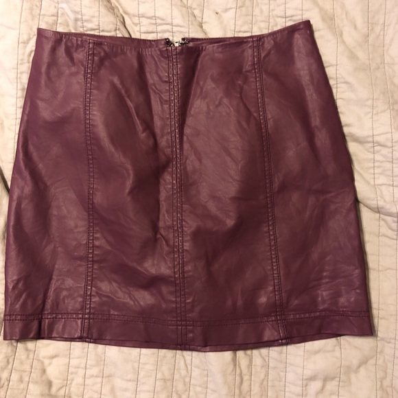 💜Free People Leather Mini Skirt 💜 - Picture 2 of 4
